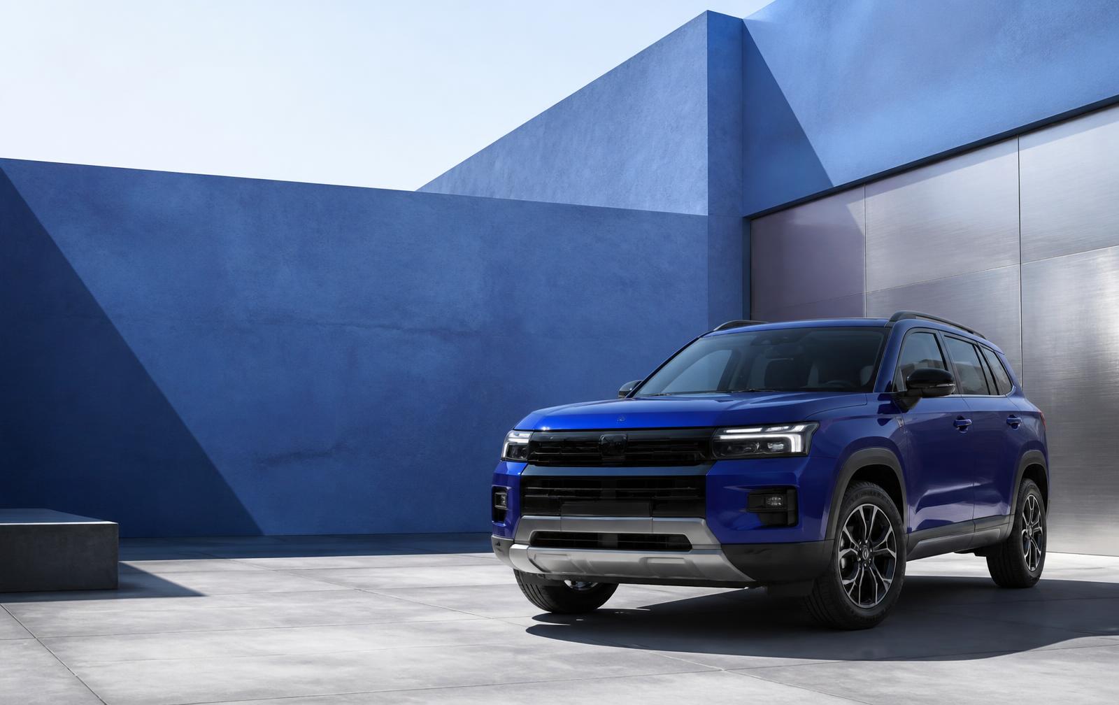 Premium blue SUV at the CarBayz automotive studio